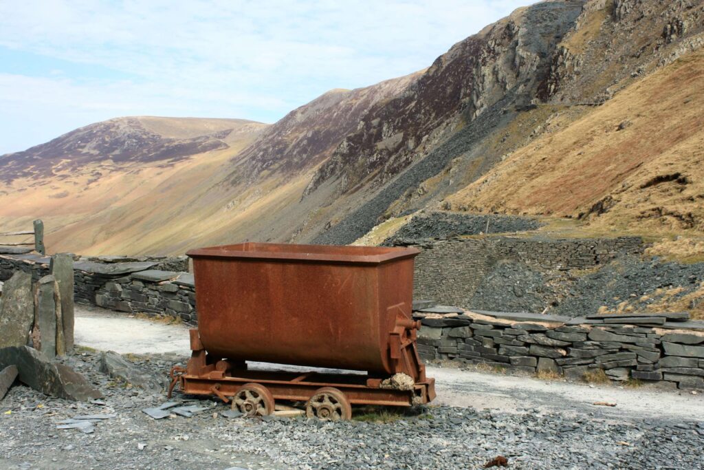 Honister Slater Mine - rusty truck