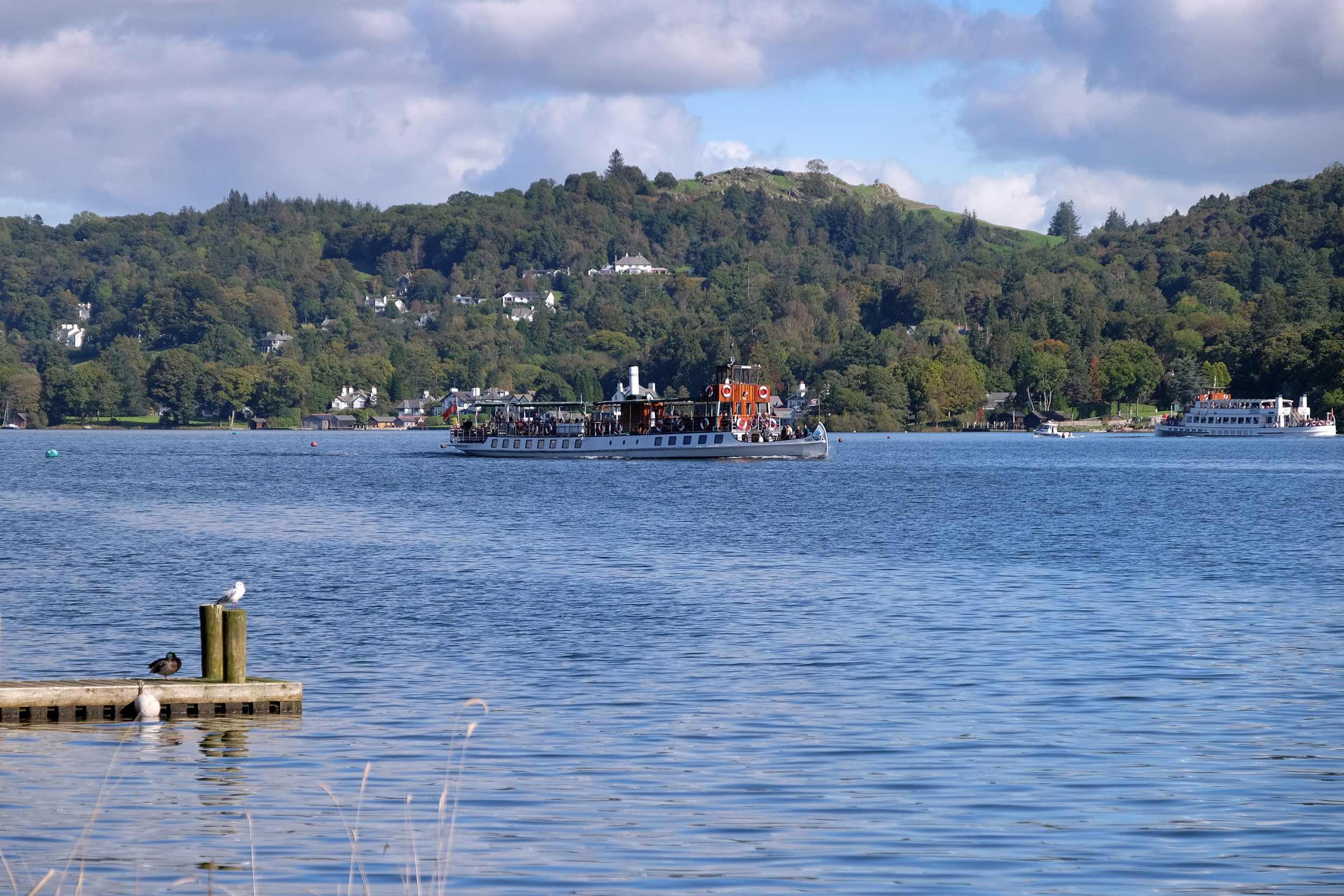 cruise in windermere lake