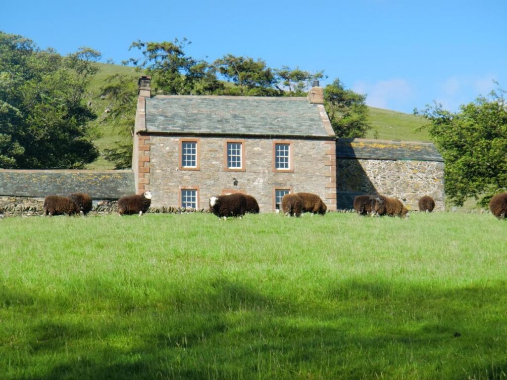  The Dash Farmhouse - Bassenthwaite - Best Lake District Cottages